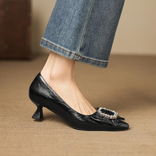 【预售7天】轻奢气质5cm法式水钻方扣尖头浅口单鞋JLY&18-883 商品图4