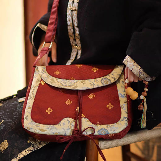 裁缝学苑AH129汉服货郎包纸样女装大容量拼色斜挎布包样板图纸打板 商品图3