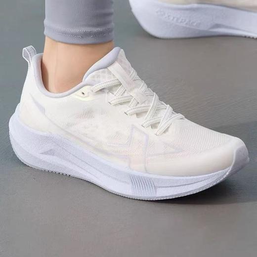 6楼特步运动女士跑鞋两千公里5代874118110024帆白/浅霜蓝 商品图4