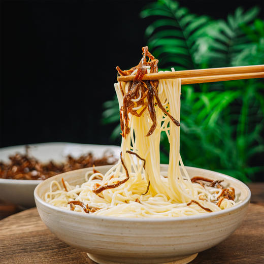 和菜头 一口鲜油鸡枞 纯粹版 500g/罐 商品图7