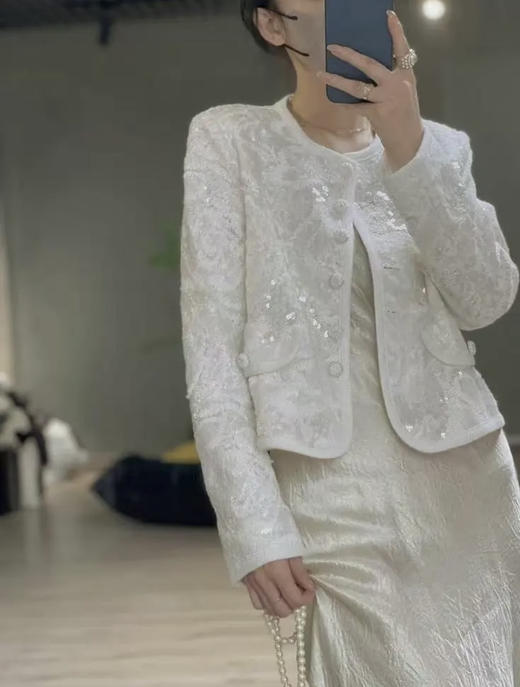 重磅亮片小香风外套 商品图3