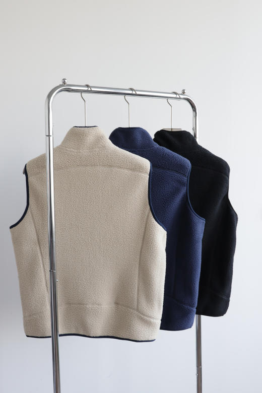 8塔 Pi1e 系列 立领 羊羔绒 抓绒马甲背心。 BX078 商品图5