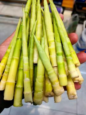剥好的鸡婆笋子，1份1斤