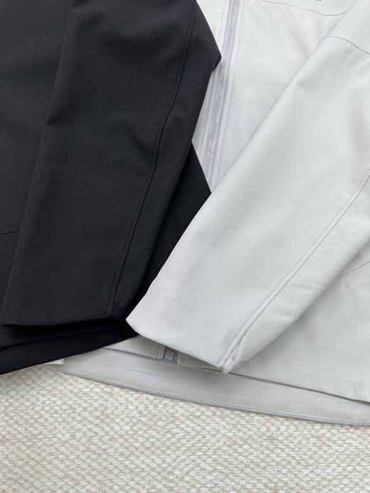 点此购买 可隆春秋季女士户外防风防泼水软壳外套 zc 341603 商品图13