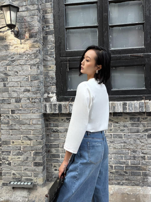 【穿不腻的白月光】噢蜜ooomeooo持久如新下摆开衩T“限时赠送真丝丝巾” 商品图9