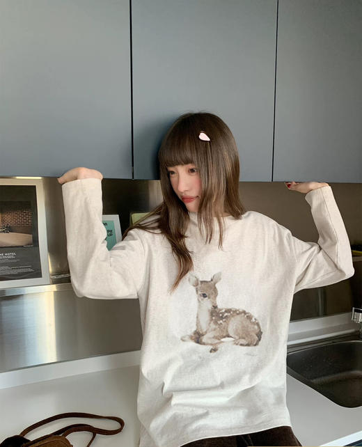 【秒杀价已调 直接拍】MC 小鹿手绘 印花 磨边长袖 T恤 商品图8