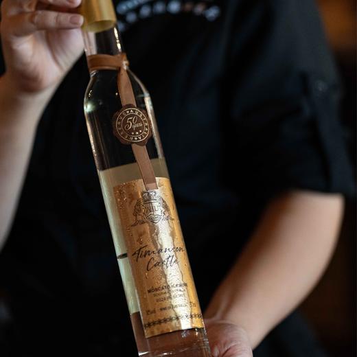 【赠电动开瓶器】南澳珍品TIMANSON CASTLE·帝曼森堡珍藏莫斯卡托冰白葡萄酒礼盒装 果香纯净香气鲜活 橡木桶发酵余韵悠长 商品图8