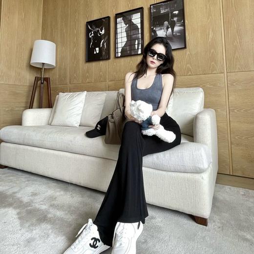 Coco Aaliyah春夏升级款显瘦马蹄裤 面料舒适高弹 内里包边工艺密实整齐 经典微喇裤型显瘦显高 百搭不挑人 商品图7