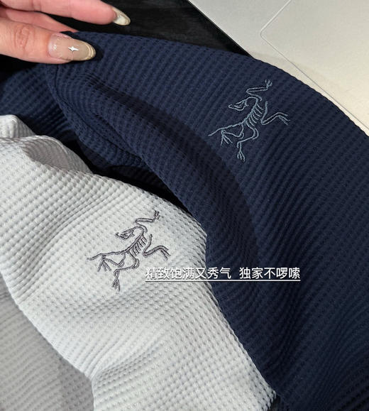 鸟家𝐎𝐥𝐞𝐫𝐚 𝐏𝐮𝐥𝐥𝐨𝐯𝐞𝐫华夫格系列情侣卫衣030612 商品图3