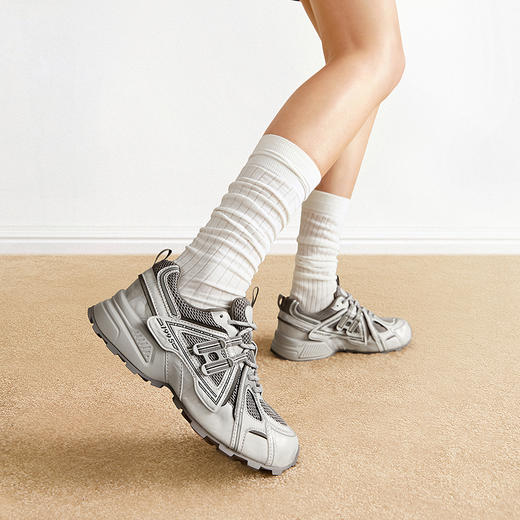 千百度厚底老爹鞋女2026春季新款防撞圆头网面增高透气运动休闲鞋A26107702 商品图4