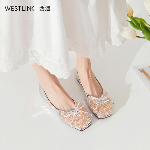 西遇浅口单鞋女2026春季新款一脚蹬蝴蝶结水钻软底舒适平底鞋子V0166275 商品图1