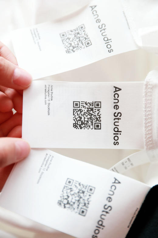 也太出片儿了，长袖+短袖一起。胸口字母印花港风圆领t恤E030958 商品图3