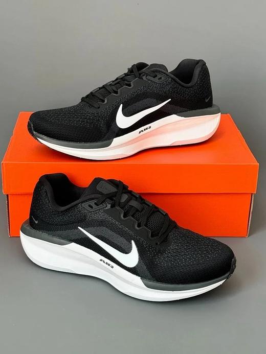 【假一罚三】💥温柔有“韧”力，说的就是这双Nike Winflo 11米红啦！ 👟轻盈到飞起，迈步就像踩了云。稳扎稳打的缓震，跑起来那叫一个安心～ 商品图11