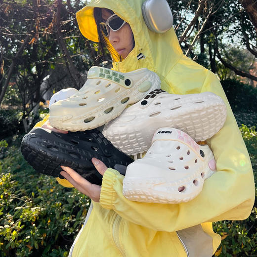 【花园鞋】男士时尚云感透气凉拖休闲男外穿eva洞洞鞋防滑【WG26270】 商品图1