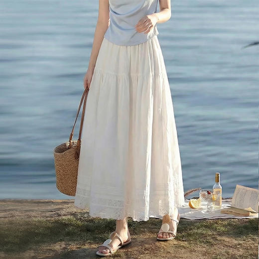 西遇白色蕾丝半身裙女2026年春季新款松紧腰设计感中长款A字裙E0060186 商品图3