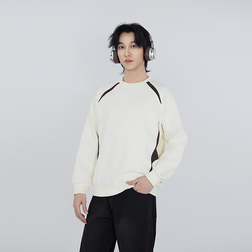 【新品上新】HX 春季圆领卫衣S106611020101 商品图1