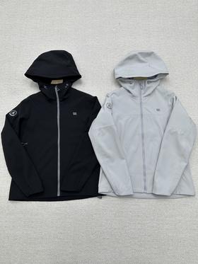 点此购买 可隆春秋季女士户外防风防泼水软壳外套 zc 341603