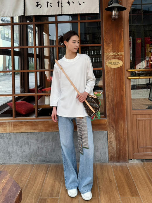 【穿不腻的白月光】噢蜜ooomeooo持久如新下摆开衩T“限时赠送真丝丝巾” 商品图2