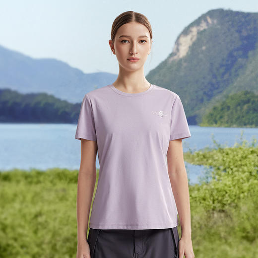 诺诗兰 向岳II女式圆领短袖T恤  科技防晒阻隔UVA/UVB多波段紫外线，99%防护力，吸湿速干面料保持清爽不粘腻，户外出行更安心舒适。NTSGT2324E 商品图6