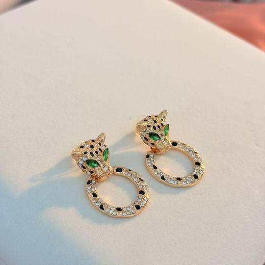 “女王属性”豹子耳钉 商品图4