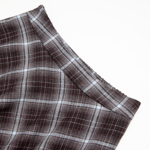 西遇学院风格子半身裙女2026年春季新款气质不规则中长款大摆裙E0060185 商品图5