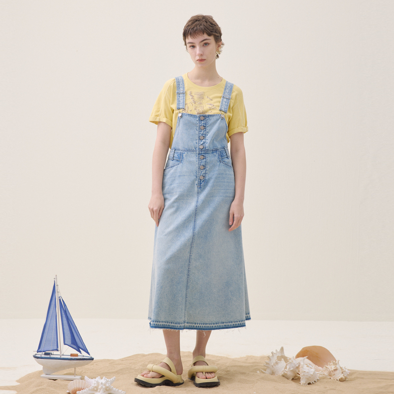 谜底牛仔连衣裙无袖2026年夏季新品A摆烫钻文艺背带裙女262ML0473