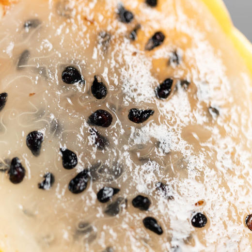 【排单发货】燕窝果丨又名麒麟果，也叫黄龙果、吉祥果。属典型的热带植物，果肉呈透明，汁丰润喉，果肉结构呈细丝状，滑如燕窝，味清甜、甜度皆在18度以上，富含维C、花青素等。顺丰快递 商品图5