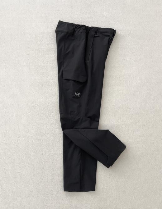 点此购买 始祖鸟Gamma Pant春秋季女士黑色软壳长裤 37 341697 商品图5