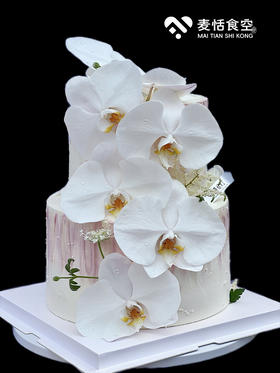 双层蝴蝶兰蛋糕