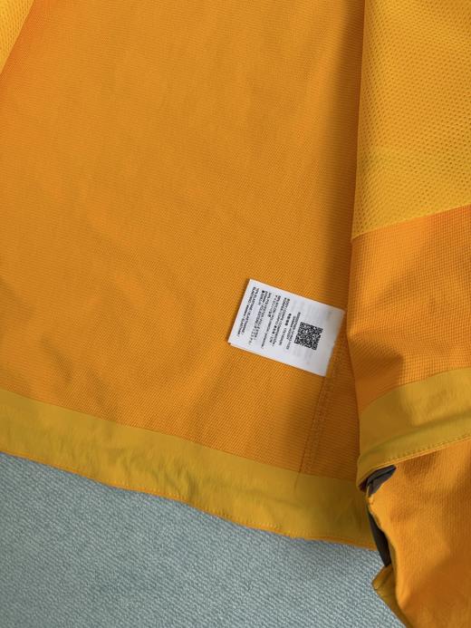 点此购买 始祖鸟gamma hoody春秋季不加绒软壳男女情侣款冲锋衣 ggd 341725 商品图13