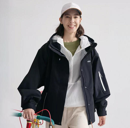 专业三防柜上城市连帽登山收腰显瘦冲锋衣外套 商品图8