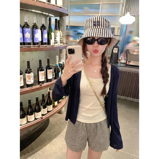 <曾小咸推荐> 韩系套装藏蓝色开衫背心短裤【预售款，预计3-15天！！】 商品图2