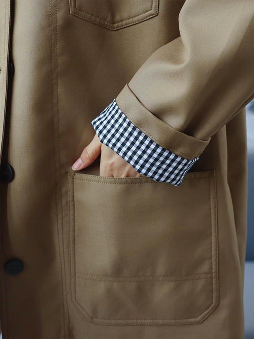 【源头工厂  大牌范风衣/夹克】72小时内发货 中长款和短款可选 随便内搭一件白T 上身都很有气质~ 商品图7