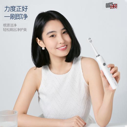 疯抢中！！【送2个刷头】【英国Cilaisen声波电动牙刷】高频振动32000次/min 优质杜邦刷毛 3种净齿模式 舒适耐用 IPX7级全身防水 全家适用 商品图0