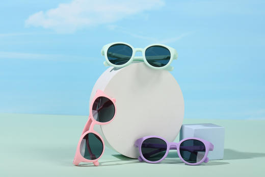 🌸【出游好搭子】品牌直发，🔺mamoru葵儿童太阳镜 😎出游不拍晒，让孩子光彩照人！mamoru葵儿童太阳镜。 为您的孩子提供最佳的保护！ 商品图2