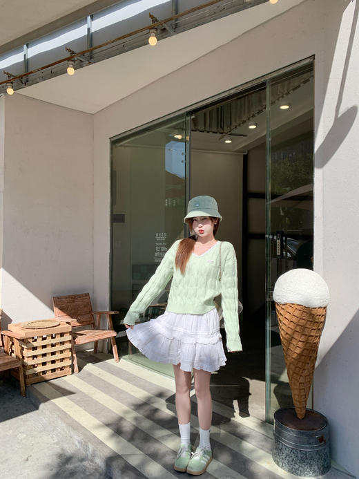 <曾小咸推荐>3.12现货秒杀 ！微信超特价！韩系蕾丝V领针织衫 日常199.99 立减110 秒杀89.99！！ 商品图9