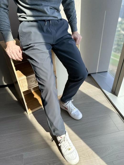 罗蒙男士休闲裤 ，既有休闲裤的舒适度又有西裤的正式感，三防黑科技，防水防污功能性面料！ 商品图0