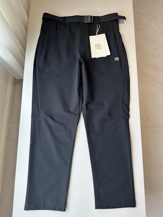 点此购买 可隆春秋新季男士配腰带款防泼水梭织运动长裤 ye 341778 商品图2