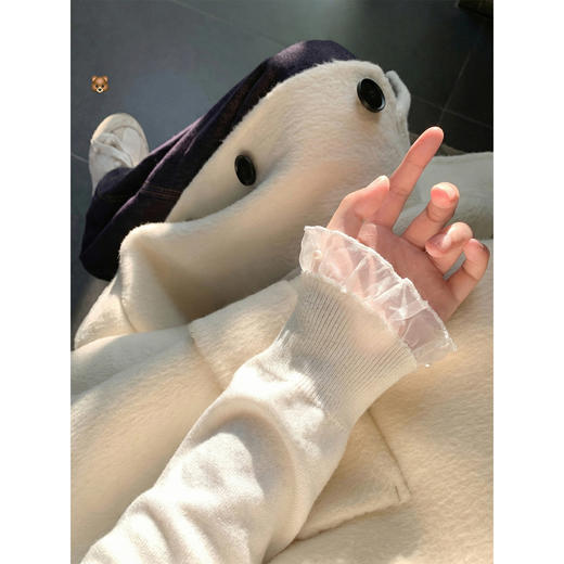 【110元任选2件】现货！ 韩系白色v领针织衫 商品图3