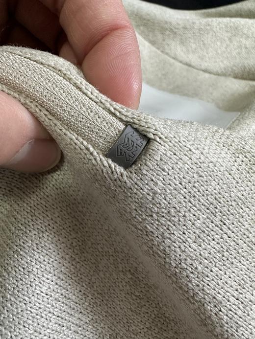 点此购买 可隆春秋季男士户外加绒小立领半拉链运动针织长袖打底衫 hbj 341847 商品图11