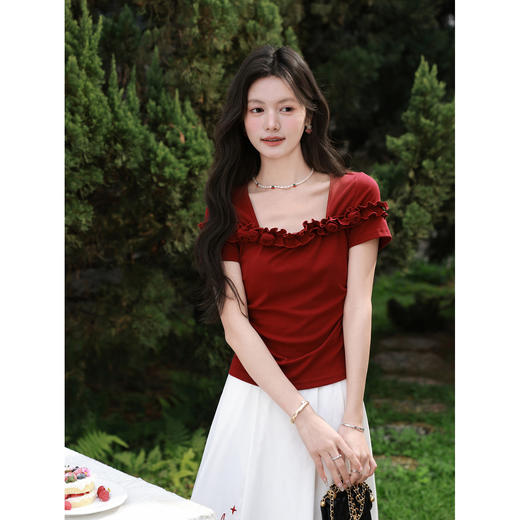 鹿向南「蔓野玫瑰」法式方领红色T恤女夏季新款显瘦气质短袖上衣 商品图1