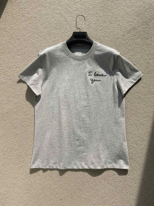 310-11 预售10天发 独家圆正 lew 26ss 区域限定绣花 灰色圆领短袖T恤 我穿XL 商品图7