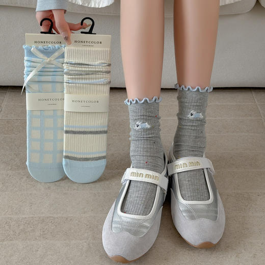 5双一组！miu系风春夏无骨中筒袜  灰兰色系搭配+蝴蝶结卡通刺绣 轻薄镂空网眼堆堆袜棉袜 商品图1