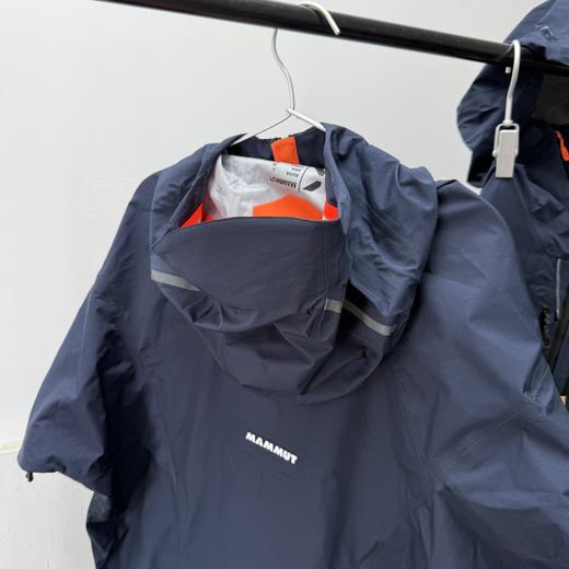 点此购买 猛犸象艾格Eiger极限Nordwand Advanced HS男款极限高级滑雪冲锋衣 hbj 341845 商品图6