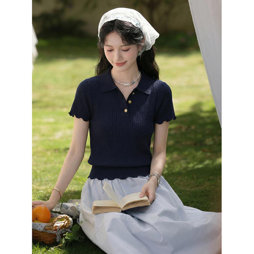 鹿向南「杜塞情书」藏蓝色polo领针织短袖t恤女夏季修身短款上衣 商品图4
