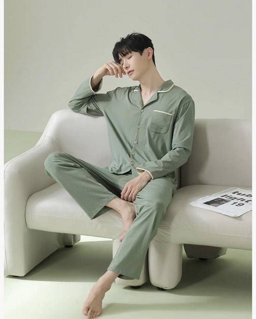 简约主义男女同款衬衫款睡衣套装 商品图0