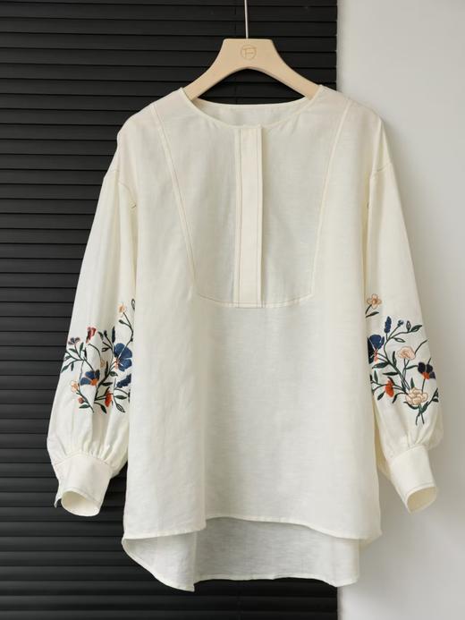 【风风同款 超多好评！好绝的版型 万针刺绣宽松复古苎麻衬衫】刺绣灯笼袖衬衫 商品图7