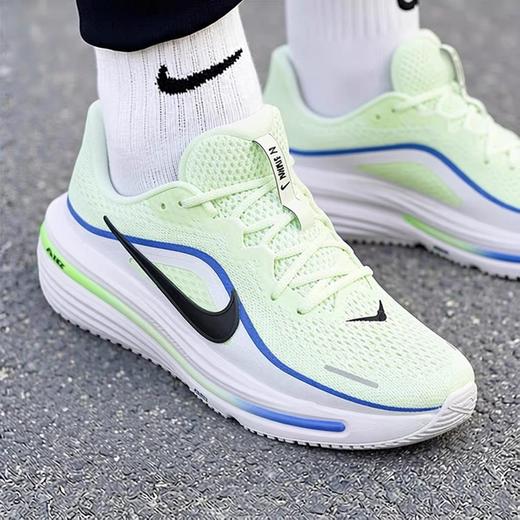 【春上新】【88折】7楼耐克360  男子新款运动健身缓震跑步鞋HV9272-700吊牌价799现价703 商品图0