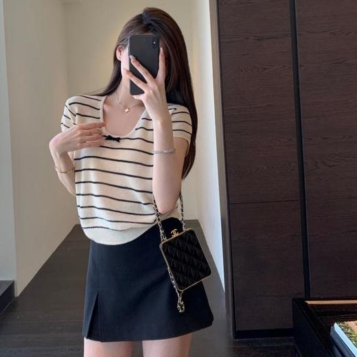 【简单大方 松弛优雅的条纹针织衫】简简单单却很有味道的一款夏日搭配 商品图3