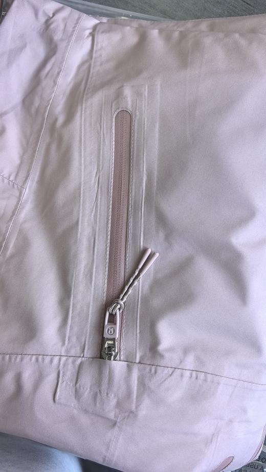 点此购买 Lulu露露City-to-Hike女士城市徒步夹克 ss 341785 商品图10